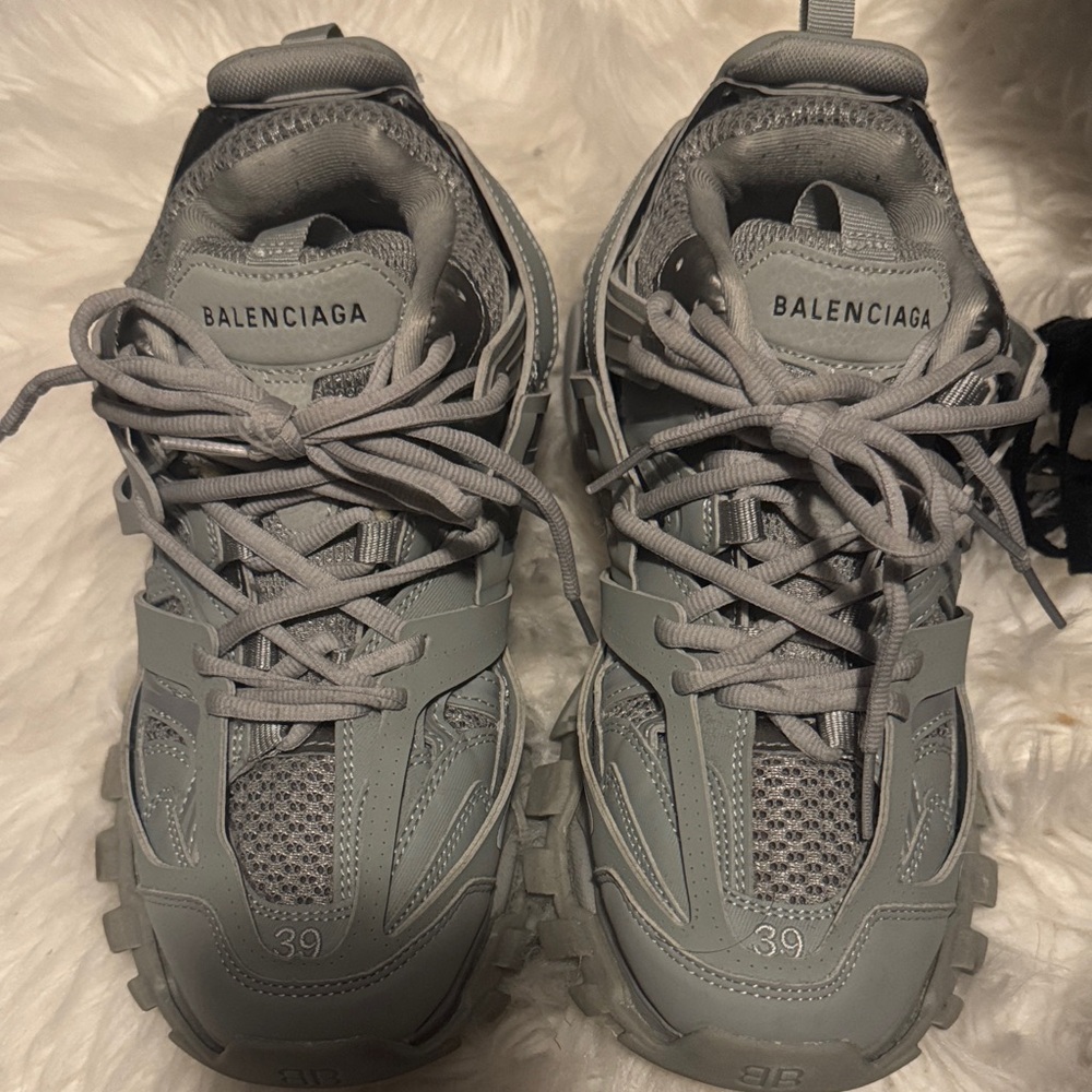 Balenciaga Light Gray Track s sneakers - Picture 2 of 4